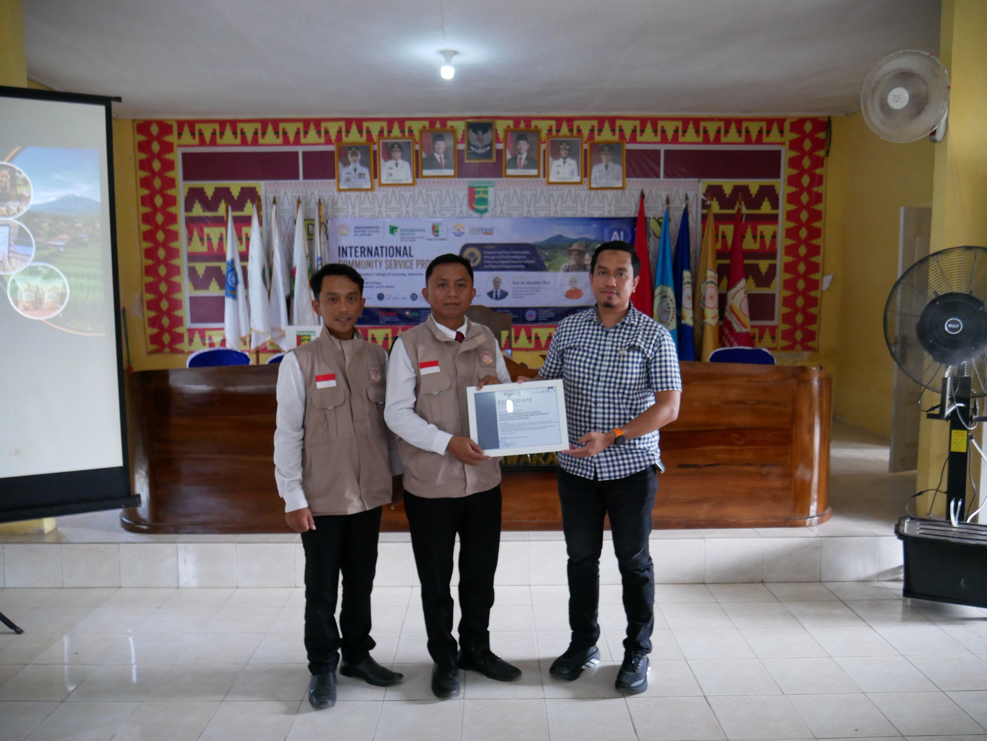 Tiga Institusi Kolaborasi Internasional Gelar International Community Service di Lampung Selatan